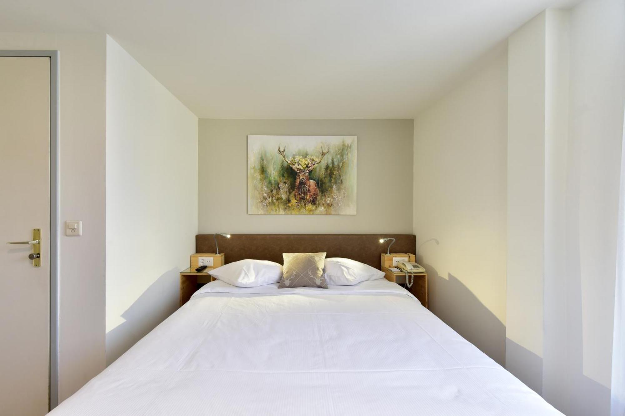 Hotel Hirschen Zurich Exterior photo