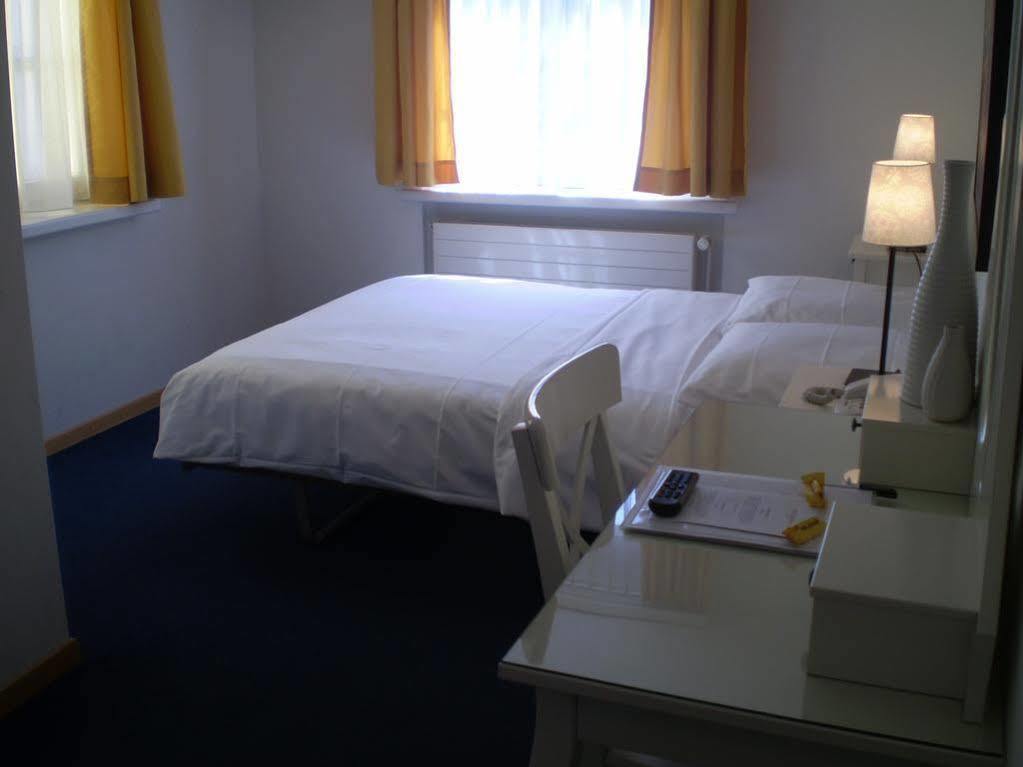 Hotel Hirschen Zurich Exterior photo